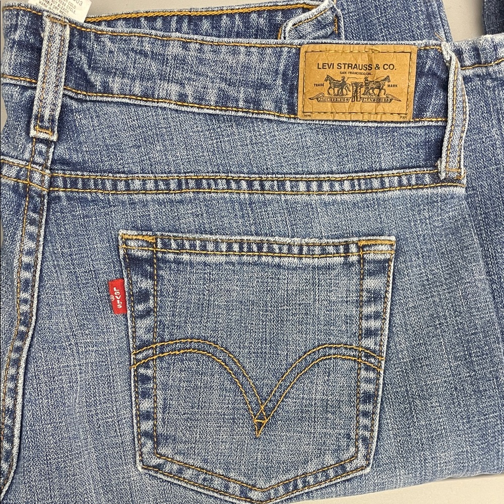 Levi's Women's Denim Jeans with Tan Stitching